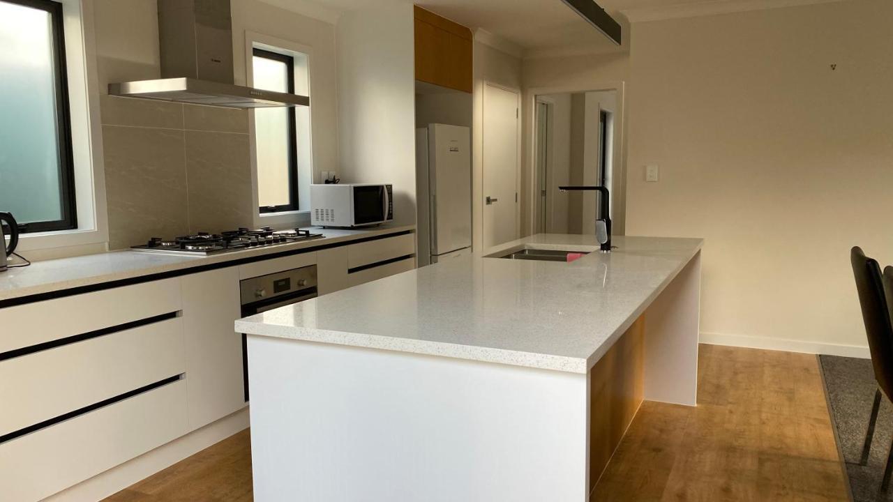 Newly Built House Villa Lower Hutt Exterior photo